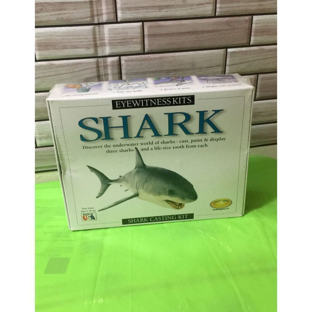 Eyewitness Kits Sharks Shark Casting Kit New Sealed